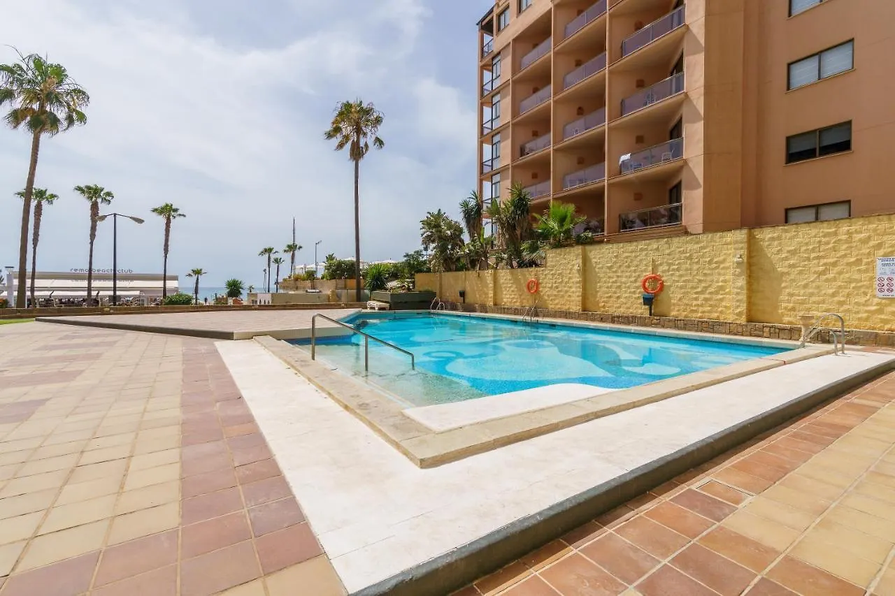 First Line , Cosy And Comfortable + Swimming Pool Torremolinos